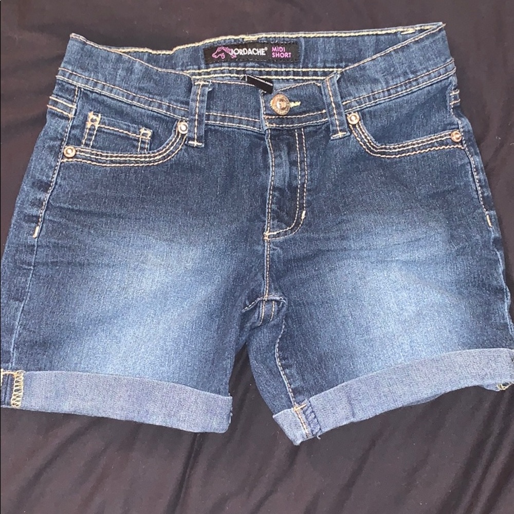 Perfect Condition girls midi jean shorts!